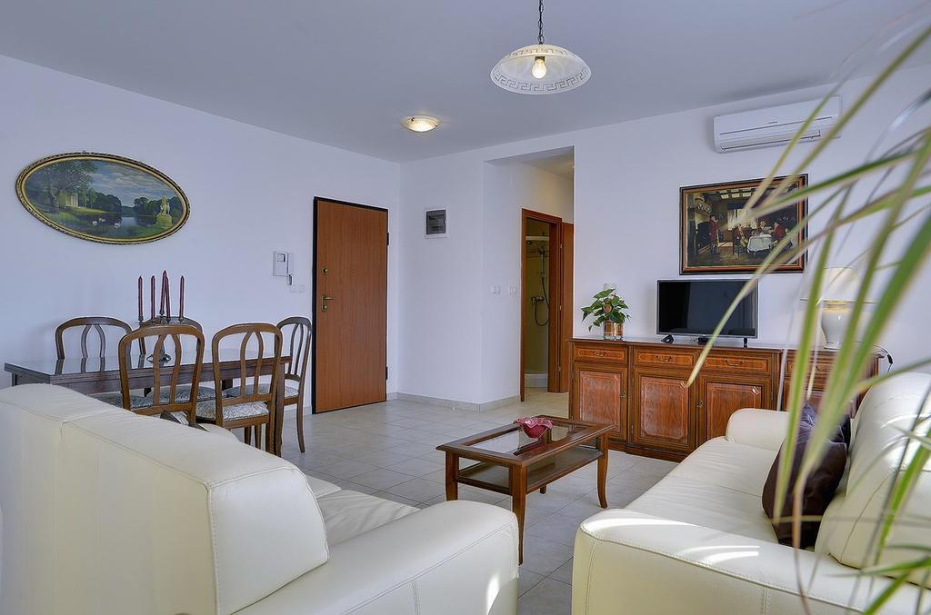 Apartment Bella Pula Exterior photo